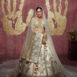 Masaba Gupta Instagram - How could I leave out the bride who loves Ivory? Ever since I envisaged this collection, I’ve always imagined Kareena wearing these uber cool shades, sipping on a special blend of House of Masaba tea. This picture feels like we’ve come full circle - just the way I’d hoped. :) Clearly the color of the season - done with a Masaba Twist featuring a patchwork border with Dori & Sitara in a brilliant ‘Kasata’ inspired colorway. #TheMasabaBride #HouseofMasaba