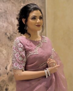 Masuma Rahman Nabila Instagram - @masumanabila At @ottdc_awards Wearing @saimoonamin_couture Makeover by Bijory Rahman