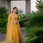 Masuma Rahman Nabila Instagram - @masumanabila In @safiya_sathi Whether it is an intimate wedding or a grand one, some brides truly know how to stand out and make a statement with their bold outfit choices. So today, we are embracing all those women who chose or want to choose the beautiful color yellow for their wedding day and simply looked like a million bucks. A new edition to House of Safiya Sathi's wedding couture, a traditional zardousi lehenga, with an exquisite classic cut that looks stunning in the color yellow. There is absolutely no doubt that pastels have been and will always be in fashion. No matter what event you have, or what time the event is, pastel yellow will look stunning if you pick the right shade. This time we opted for a beautiful pastel yellow in motka silk which brings a serene, subtle, and elegant touch to it. In frame: Masuma Rahman Nabila Photography: @salmikabir Makeup: Nidia Afroz Jewellery: Dazzle by Sonia #holudattire