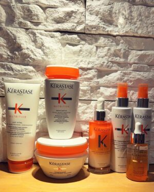Matilde Gioli Instagram - Non so se siano le proteine vegetali o la Niacinamide, derivato della vitamina B3…ma so che funziona! Adoro i miei capelli grazie a #KerastaseNutritive!! @kerastase_official #adv #YOUDAREWECARE #kerastaseit