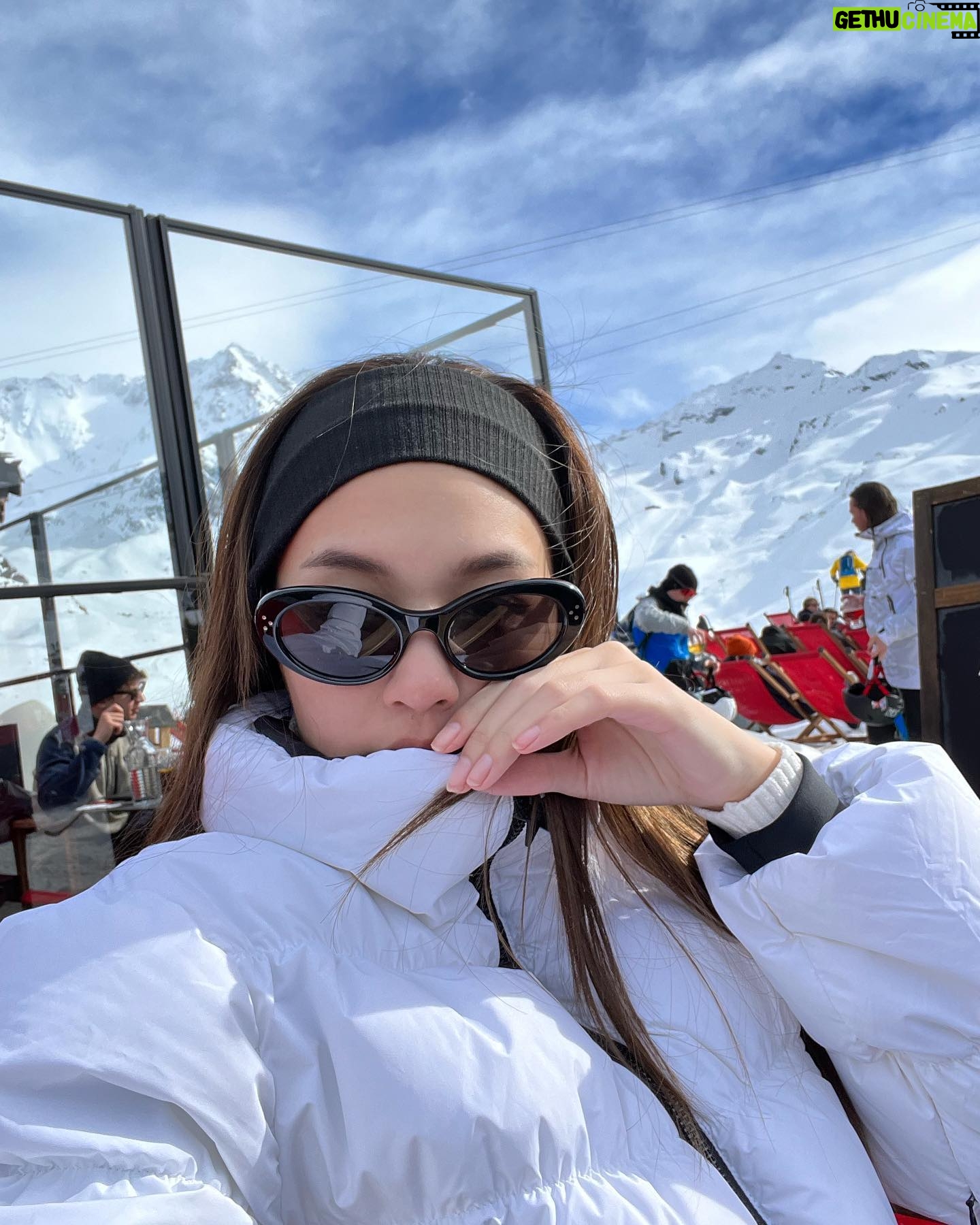 Matira Tantiprasut Instagram - you got to pump it up 🕺🏻❄️⛷️