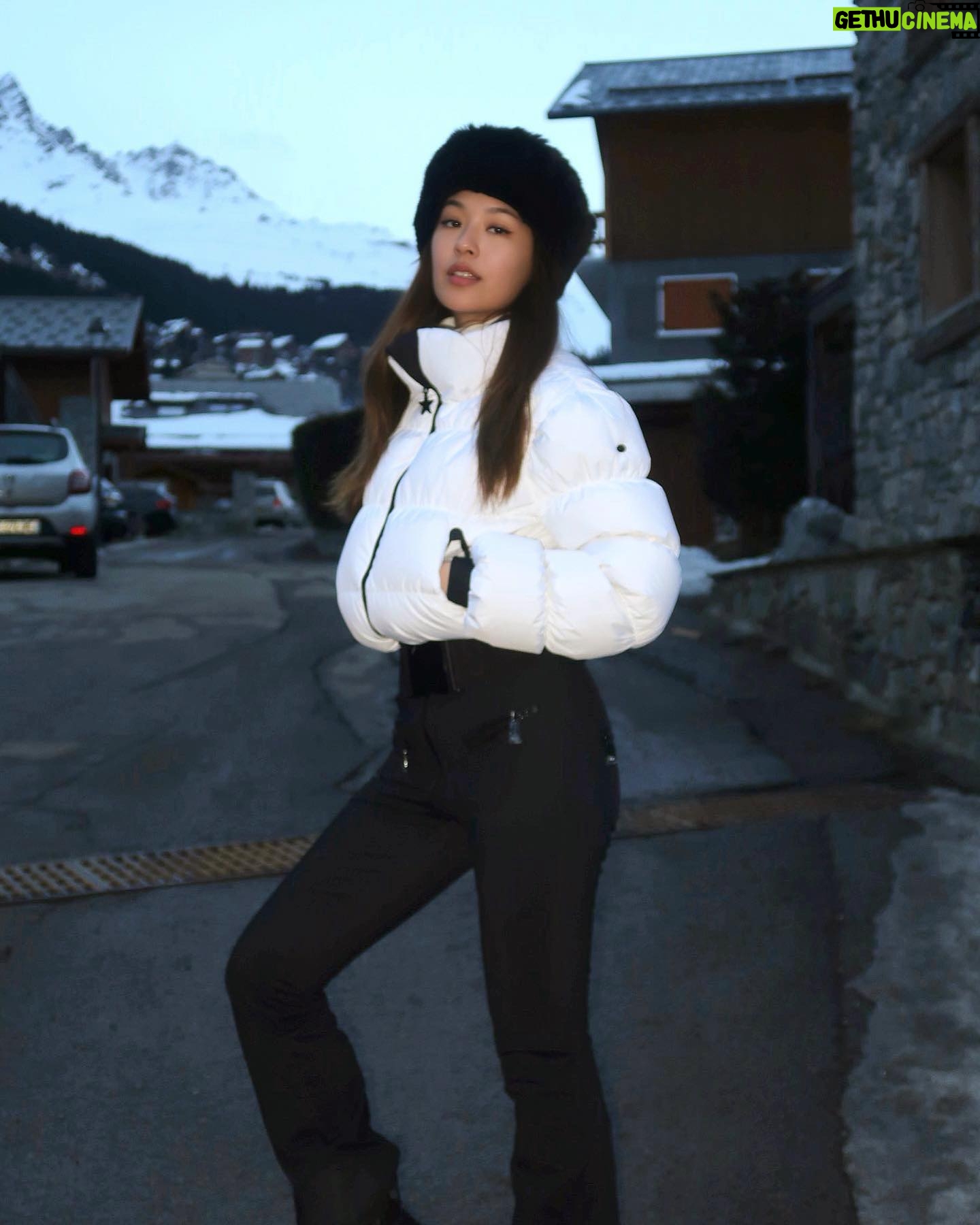 Matira Tantiprasut Instagram - Here for the aprés ski 🍸