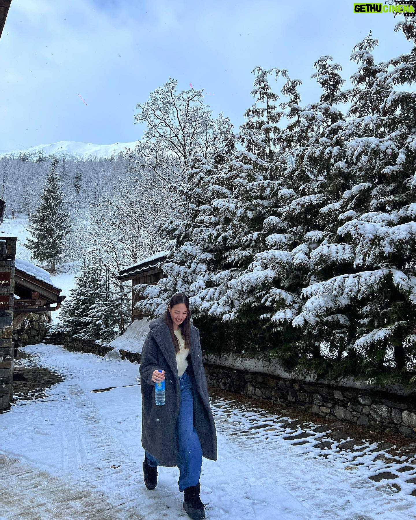 Matira Tantiprasut Instagram - Woke up in the French alps 🇫🇷