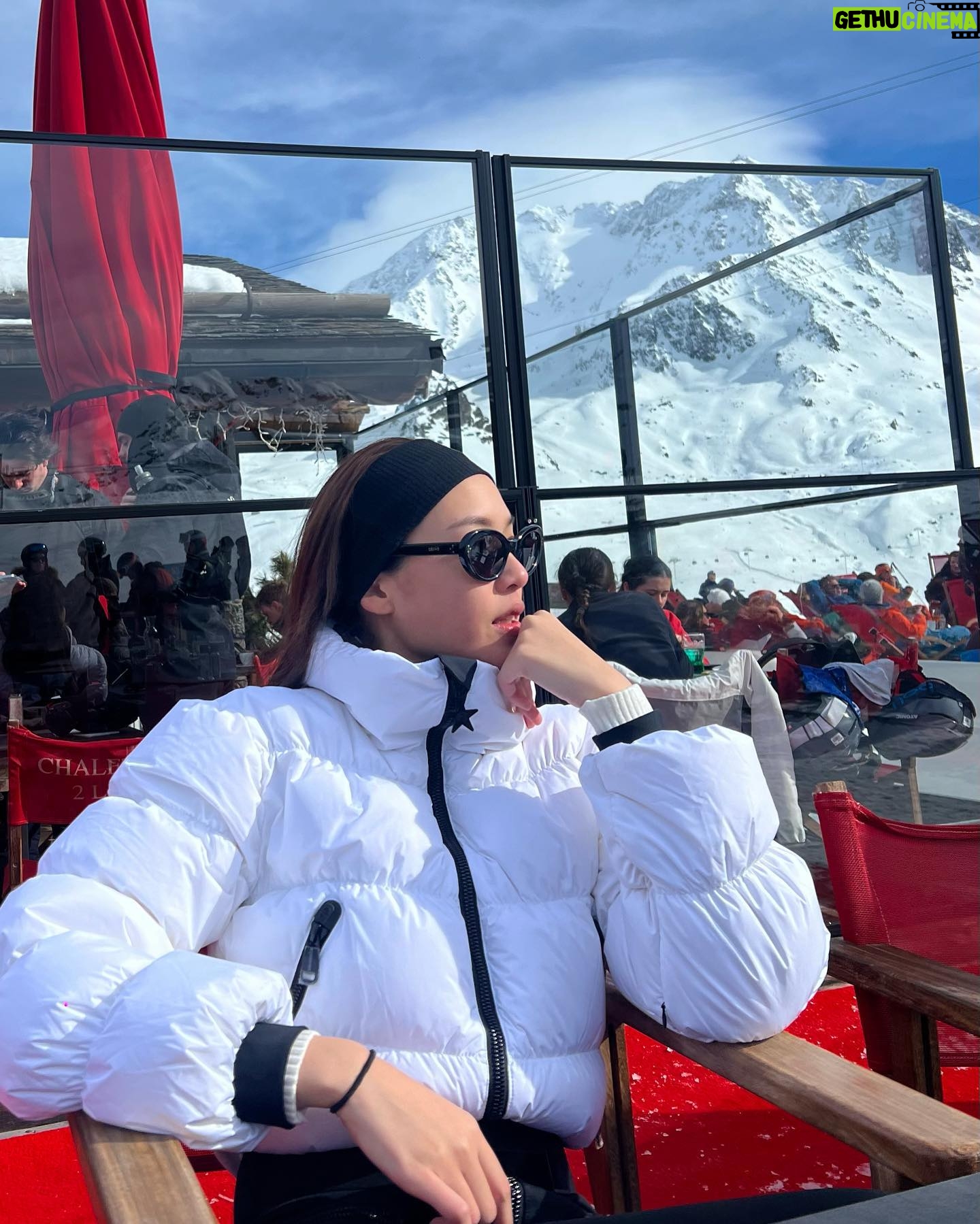 Matira Tantiprasut Instagram - you got to pump it up 🕺🏻❄️⛷️