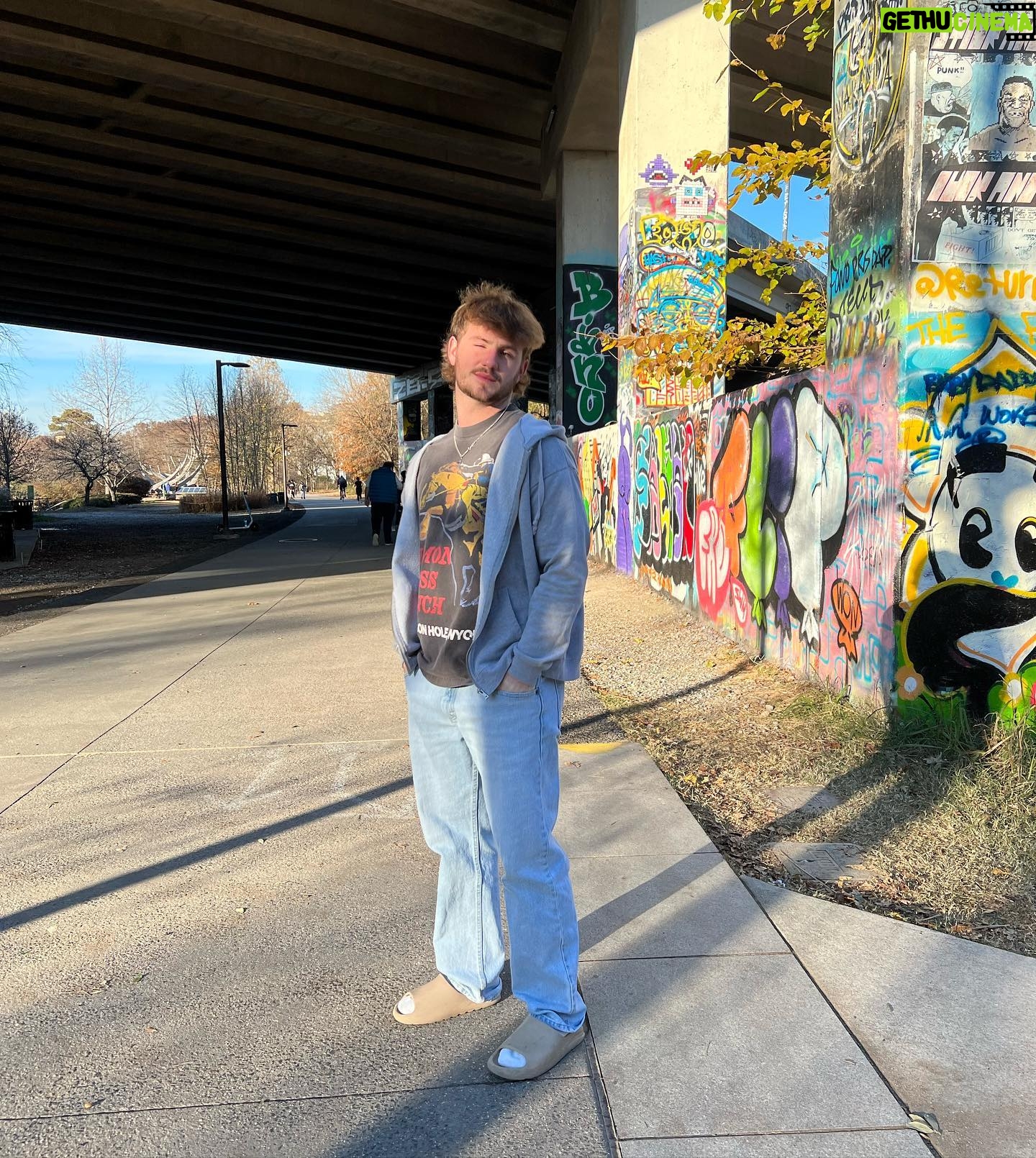 MattyB Instagram - Lil late but turned 21 a couple days ago, thank you all for the Birthday wishes🙂