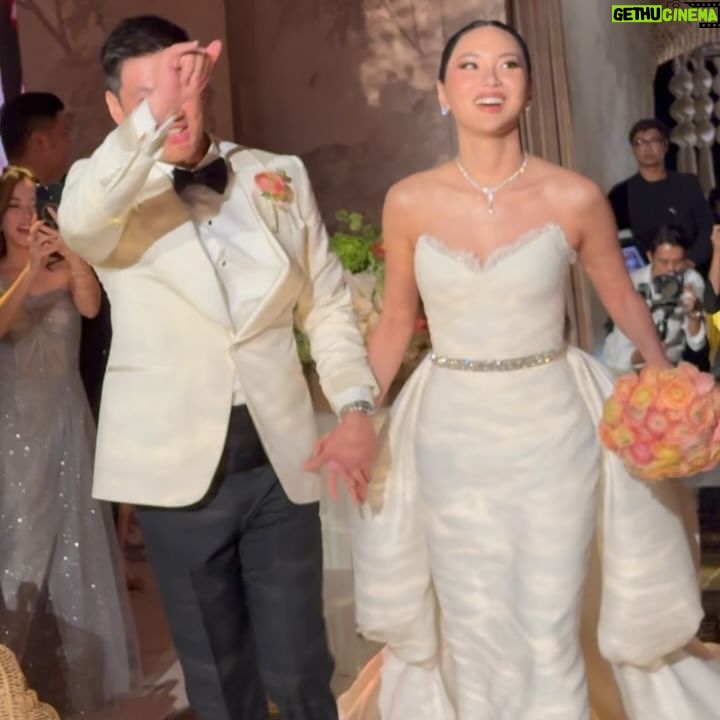 Maudy Ayunda Instagram - One of the most beautiful weddings we’ve been to for sure. Huge congrats Janet and Mike!! ❤️