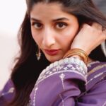 Mawra Hocane Instagram - bolo na ? 🌈💗⭐️🌙🥹♾️✨🍃🤲🏻 Ready to make a style statement? ‘DHANAK RANG’ by Asim Jofa is here to shake things up. Say goodbye to the ordinary and hello to fabulous! @asimjofa @iamasimjofa #AsimJofa #IWearAsimJofa #DhanakRang #MawraHocane #DhanakRangCollection #Unstitched #SemiFormal #FestiveCollection #Embroidered #Luxury #FestiveWear #Fashion #Trending