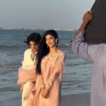 Mawra Hocane Instagram - Sun! Suna? Tonight it is 🌙☀️💫✨🫶🏻