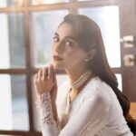 Maya Ali Instagram – 🕊️🕊️

@mayapretofficial 
@azeemsaniofficial 
@nauman_mua