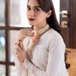 Maya Ali Instagram – 🕊️🕊️

@mayapretofficial 
@azeemsaniofficial 
@nauman_mua