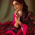 Maya Ali Instagram – Kya Kahein  Dil Se…?? 🌟

@mohsin.naveed.ranjha 
@azeemsaniofficial 
@nauman_mua