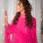 Maya Ali Instagram – My favourite @museluxe ✨
For the love of your hair @lovefaryal 💖
