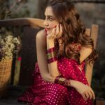 Maya Ali Instagram - #EidDay2 🌹🌹 @mayapretofficial @jewelry.line @ayanamir.thestylist @bilalsaeedphotography @partyperfectionsbyrk