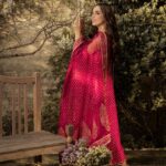 Maya Ali Instagram - #EidDay2 🌹🌹 @mayapretofficial @jewelry.line @ayanamir.thestylist @bilalsaeedphotography @partyperfectionsbyrk