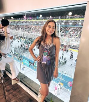 Maya Karin Instagram - Wooh ok F1 done, very hectic!! 
#workworkwork #singaporef1