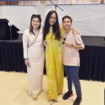 Maya Karin Instagram - Me and mama at Cimb open house. Maaf rambut sedikit serabai, baru balik pulau sabah 😌 , tak sempat pegi salon 😬 Thank you kak Rosnita @rose.neta for the invite, you have always been the sweetest! And thanks @tomabangsaufi for my lovely dress! ❤️🌷 Kisses to everyone!!