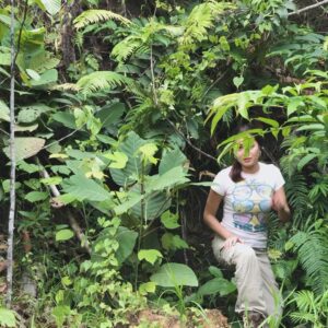 Maya Karin Instagram - Rindu dengan hutan sabah, missing my time in jungle with my mentor and advisor @royimbak .. 
Time to go back to Sabah soon and visit my own waterfall. Air terjun Maya Karin 😘
#conservation #malaysia