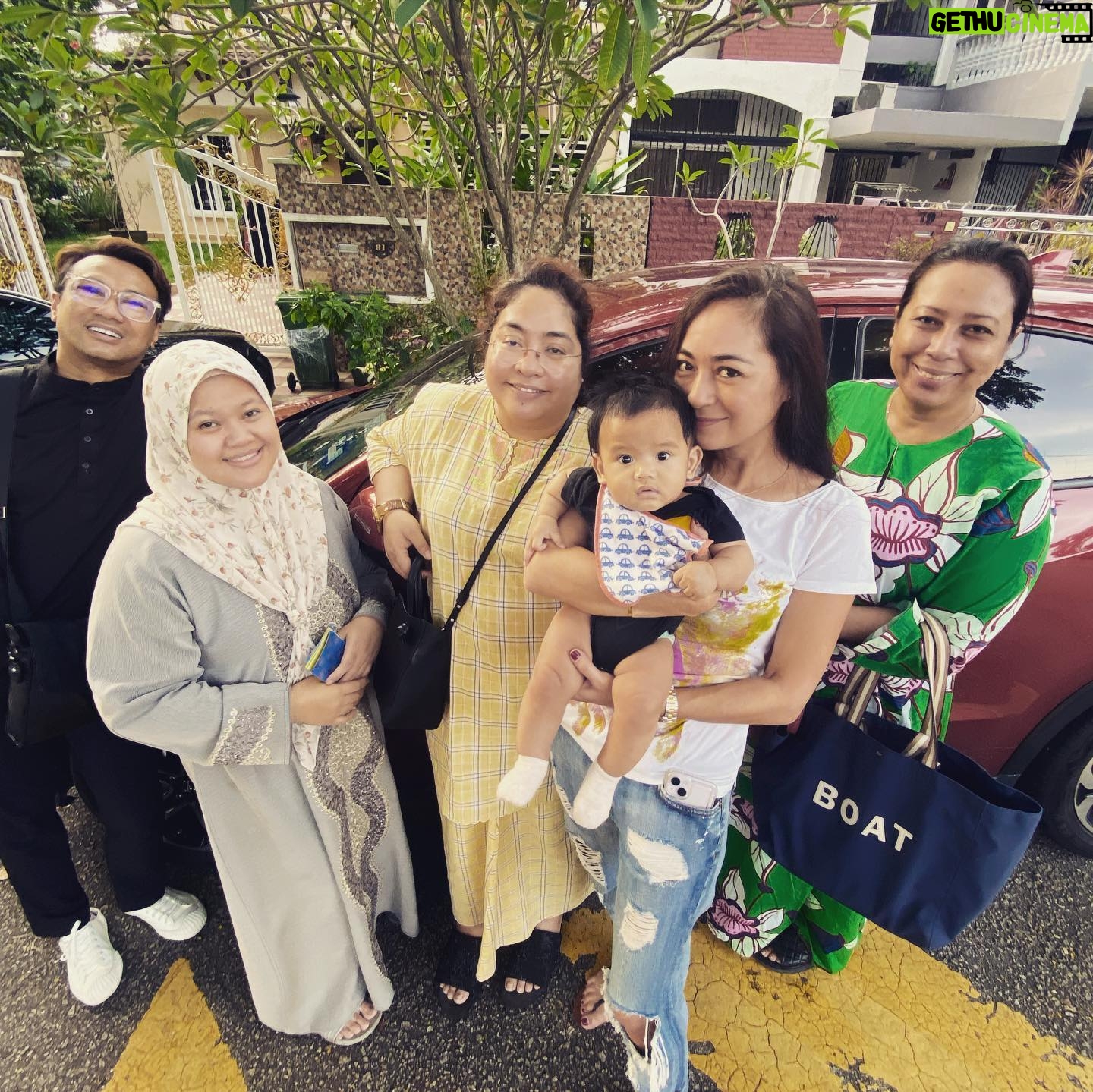 Maya Karin Instagram - Casual open house. Meet the tuan rumah Ahmad bin Amir 😊