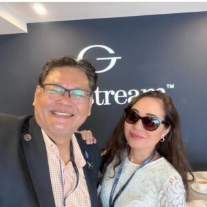 Maya Karin Instagram - Who wants to buy a Gulfstream G700 😊 . It can fly 💯 on sustainable fuel. 
4 days at the Singapore Air Show and at Gulfstream booth.
These air shows are always quite hectic. everyone is always so buzzed up and every night there’s dinner and functions after the show. 
Tapi esok dah boleh balik dah weehuu sebab it’s time for Anugerah Gempak! 
##gulfstream #g700 #g600
#singaporeairshow