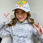 Maya Le Clark Instagram - It’s the #GreatKindnessChallenge! Our family has been part of @kidsforpeace since before I was born! How many kind acts can you do this week???? (Also the best paint markers EVER! And we are picky! @weareooly) #oolycreatekindness #greatkindnesschallenge