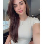 Mays Anber Instagram - سلفي سريع 🤓شلون المطر وياكم ☔️🌧️⛈️