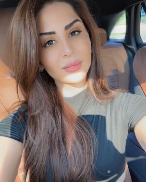 Mays Anber Instagram - مساءكم خير وطيب … بعد كل الاحداث شكد تغيرت قناعاتكم واهدافكم؟