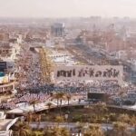 Mays Anber Instagram - العلم الفلسطيني اليوم رفرف عاليا في ساحة التحرير في قلب بغداد جنبا إلى جنب مع العلم العراقي .. تحية إجلال وتقدير للشعب الفلسطيني قلوبنا معكم ودعائنا لكم ﴿ألا إنَّ نَصْرَ اللَّهِ قَرِيبٌ﴾