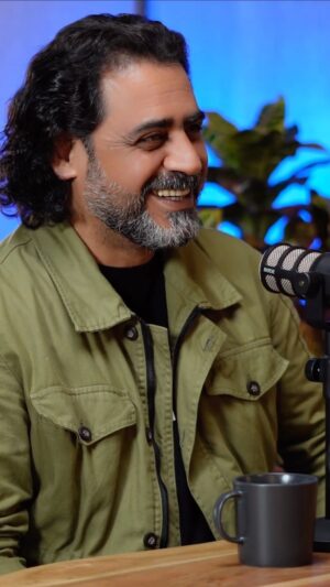 Mays Anber Instagram - من هي أفضل حكومة عراقية من وجهة نظر هشام الذهبي ؟! 
@husham.althahabi 

تابعوا الحلقة كاملة على قناة اليوتيوب .. 
الرابط في البايو 
@maysanber 
@alhadithy_ibrahim 
@shahadsallam 
@rabdigital_uae 
@basselhamwipro 
@ali_karsli2 
@almajeed97

#salfa_cast

‏‎#ميس_عنبر #سالفة_كاست #العراق #سالفة_cast
‏#podcast #iraq #baghdad #بودكاست