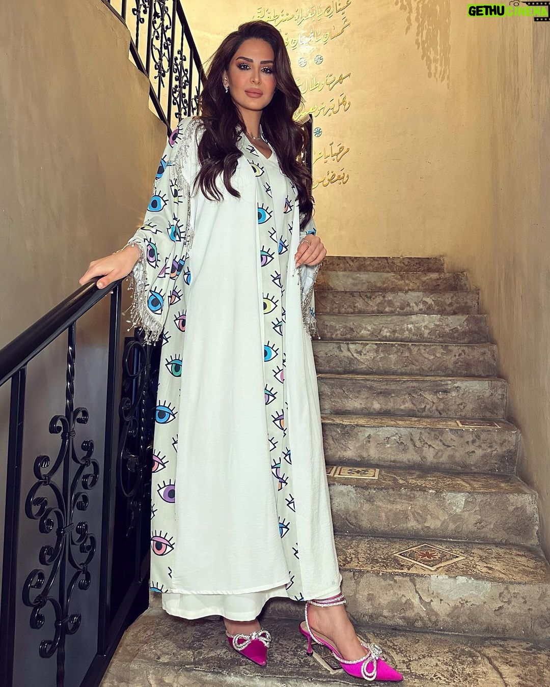 Mays Anber Instagram - مرات الدواء حجايه❤️ تتفقون ان ممكن جروحكم تطيب بحجاية؟؟