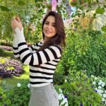 Mays Anber Instagram - الأمل في حياتنا مثل الطاقة، لا يفنى، ولا يستحدث، ولكن يتحول من شكل لآخر، لأن الثقة بالله لا تنقطع… يارب يسير اموركم ويحفظكم ويحفظ احبابكم واهلكم