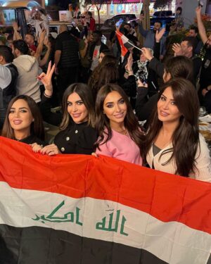 Mays Anber Instagram - العراق اليوم مينام من الفرحة …. شكرا للمنتخب العراقي فرحتوووو وطن بعد سنين من التعب والحزن … الله يديم الفرح  وتكون بداية خير علينا #خليجي_25_بصراوي #العراق #اسود_الرافدين