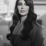 Mays Anber Instagram - ابيض واسود يمثل مقولة خير الكلام ماقل ودل 🖤🤍 المبدع @mujab1 شعر ومكياج @fadiaa.mkp