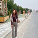 Mays Anber Instagram - هذا الشارع اكثر مكان جنت اتمشى بي ويه والدتي وخالاتي … اي اني من زيونة وهذا شارع مقابيل الغدير 🥺وتبقى الذكرى بس الاصعب غياب الاشخاص الي كانت تكمل بيهم الفرحة زيونة ساحة ميسلون