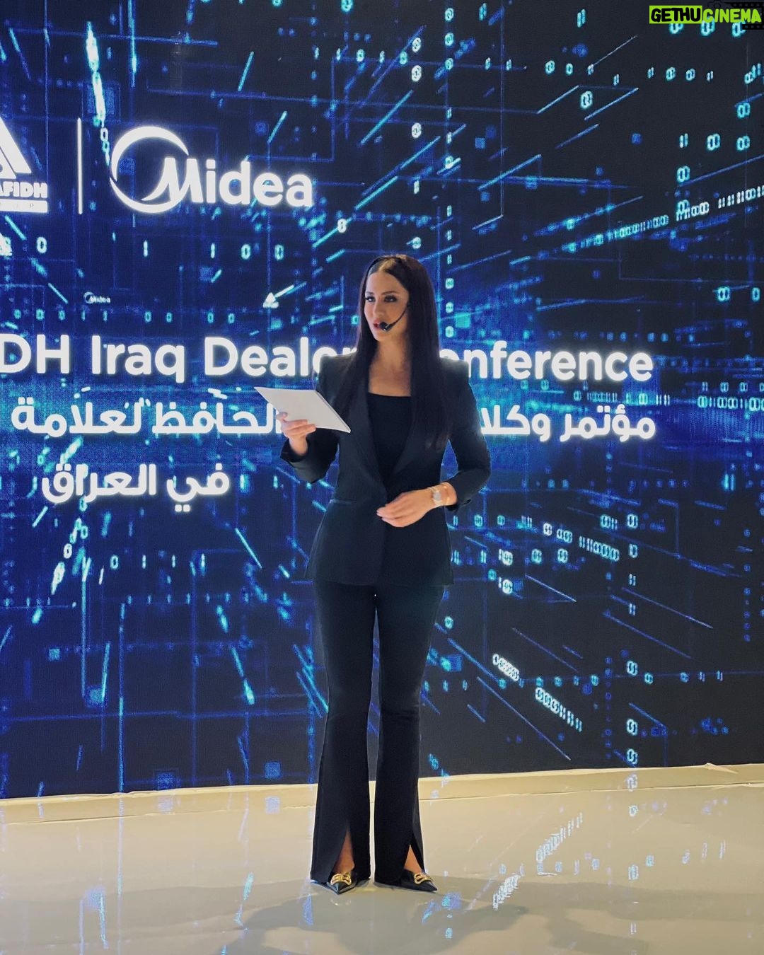 Mays Anber Instagram - تقديم مؤتمر اطلاق الشراكة بين مجموعة الحافظ العراقية وعلامة مايديا لتزويد اسواق العراق بالاجهزة الكهربائية المنزلية @alhafidh.iraq @mideagulf اول صورة مع المبدع رواء الصكر المدير العام لصكر لابز @rawaalhaider @sagerlabs Hair by @undiciladiessalon_ Makeup @joanna.abou.younes