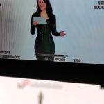 Mays Anber Instagram - خلال تقديمي حفل افتتاح اول فرع لمصرف عراقي في دولة الامارات والحصول على الترخيص من البنك المركزي الاماراتي .. مصرف التنمية الدولي @idbiraq شكرا لصالون @undiciladiessalon_ خبيرة المكياج @joanna.abou.younes