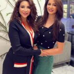 Mays Anber Instagram – الصديق الحقيقي الي يدعمك ويخليك تتجاوز مخاوفك… اول شخص دعمني بالعراق هو رسل وكانت السبب بزيارتي الاولى لبغداد ٢٠١٨ بعد غياب اكثر من ٢٣ سنة … رسل مثال للمراة العراقية الطموحة ورائدة بمجال تطوير الاعمال ❤️❤️ Baghdad, Iraq