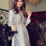 Mays Anber Instagram - الايام صارت تمر مثل لمح البصر 🍃شنو اكثر هدف حابين تحققوا خلال هاي السنة ؟