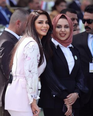 Mays Anber Instagram - اليوم من أم الربيعين من موصل الحبيبة .. تقديم #مهرجان_الربيع_في_الموصل مع الاعلامي مصطفى المولى 
برعاية سيادة  رئيس الوزراء محمد شياع السوداني وحضور محافظ نينوى الاستاذ عبد القادر الدخيل …فيما حضر الاحتفال شخصيات حكومية وشعبية وفنية كبيرة في ساحة الاحتفالات بأيسر الموصل.

تصوير المبدع ياسر @yasser_ahmed3