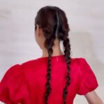Mayu Hotta Instagram - ・ 映画『ある閉ざされた雪の山荘で』 公開記念舞台挨拶でした。 ありがとうございました！ 全員役者、全員容疑者🤫 スクリーンに映る全てが伏線です。 皆さんは見破れるでしょうか？ 昨日より公開しております。よろしくお願いします！ @tozayuki_movie