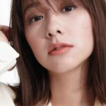 Mayu Hotta Instagram - ・ 新生クチュール リップスティック 「ルージュ ディオール」が登場しました🦋✨ 鮮やかな発色が美しく 優れたトリートメント効果で 長時間の撮影でも潤いが続くので感動しました。 皆さんはどの色がお好みですか？ 私は100S NUDE LOOK SATINが好きかなぁ♡ #ルージュディオール #PR