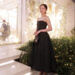 Mayu Hotta Instagram – ・
DIOR HOLIDAY POP-UP 🎄
2024年クルーズ コレクションと呼応するたくさんの
バタフライが輝く装飾やTREE OF LIFEが
幻想的で美しかったです。
店内やアイテムにも沢山の蝶のモチーフが🦋✨
表参道交差点にて11月18日(土)から12月25 日(月)まで
開催されるそうです〜行ってみてね♡
@dior
#DiorCruise
#SupportedByDior
#ディオールホリデーポップアップ
#ディオールファインジュエリー