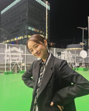 Mayu Hotta Instagram - ・
映画『翔んで埼玉 ～琵琶湖より愛をこめて～』
本日公開を迎えました！！！🕊️
滋賀解放戦線員　近江美湖役で出演しています。
笑いあり、涙あり、ディスりあり。。。
前作よりも更にパワーアップした翔んで埼玉を
是非スクリーンでお楽しみください✨✨

#翔んで埼玉