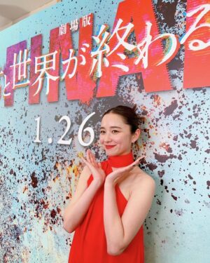 Mayu Hotta Instagram - ・
『劇場版 君と世界が終わる日にFINAL』

ゴーレムアライバルイベント
そして、完成披露試写会にお越しくださった皆様
寒い中本当にありがとうございました。
公開まであと少し！！！
皆様に、お届けできる日が近づいていて嬉しいです。
ここから更に熱く熱く盛り上げていくぞ〜！楽しみに🧟❤️

#キミセカ
@kimiseka_ntv