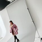 Mayu Hotta Instagram – ・

本日発売のnon-no12月号
表紙を務めさせていただきました。

ガーリーだけどクラシカルさもある
お衣装が可愛くてお気に入りです〰️🎀🌙
「if」シアターでは読者の皆様からの
リクエストにお応えしたもしも私が〇〇だったら企画💭
いろんな姿に変身できてとっても楽しかったです！！
皆様チェックしてね〜🤝

@nonno_magazine