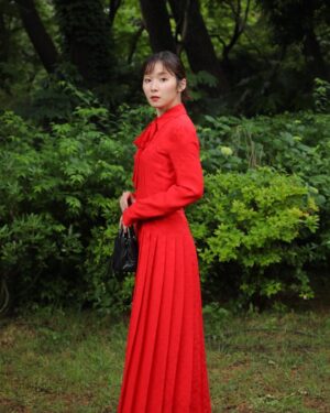 Mayu Matsuoka Instagram - #PRADAMODE

あいにくの雨かな、と思ったら
緑がぐっと輝いて
素敵な時間を過ごしました