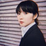 Mayu Matsuoka Instagram - こんにちは😊. 本日は 「初恋の悪魔」第6話 日本テレビ系にて22時から放送です。 #満島ひかり　さん 実は子役の時にご一緒させていただいたことがあって、 それを覚えててくださりました。 嬉しかった。 そして 心の底にある核を握ってくださった。 比喩表現に間違いありませんが このままの時間でした。 眩しかった。 今日の写真は 手前から蛇ちゃん、 次が悠日と虎ちゃんです。