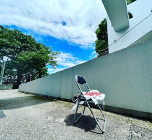 Mayu Matsuoka Instagram - 「初恋の悪魔」
日本テレビ系にて
第5話
本日22時から放送です。

#初恋の悪魔

#これはとても良く晴れた日のスタジオ
#あんまり晴れてるから今年の
#梅仕事
#持ってきて外で干させてもらいました

台風の状況が目まぐるしく変わりますね。
情報をチェックしてどうか安全に過ごされてください。