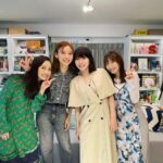Mayu Matsuoka Instagram - 今夜は TBS系 夜会ハウスに 22時から4人でお伺いします だいすきな #朝日奈央 #百田夏菜子 #日高里菜 と❤️