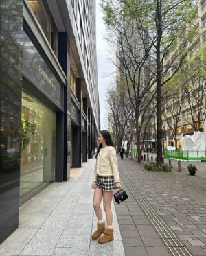 Mayuu Yokota Instagram - 🖤

@celine 
#SUPPORTEDBYCELINE
#CELINEBYHEDISLIMANE
#CELINE16