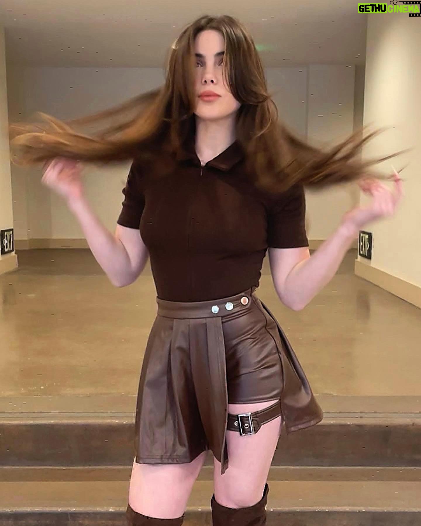 McKayla Maroney - 71.5K Likes - hopeful romantic